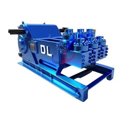 NOV 10-P-130 Pompă de noroi